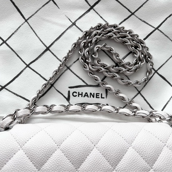 1️⃣3️⃣5️⃣0️⃣0️⃣ CHANEL Classic White Caviar Medium Bag - Picture 13 of 16